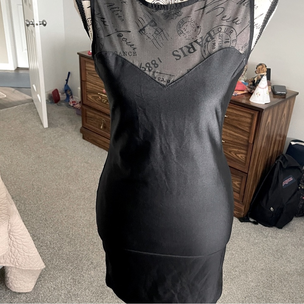 FOREVER 21 MEDUIM size mini dress - Picture 2 of 6
